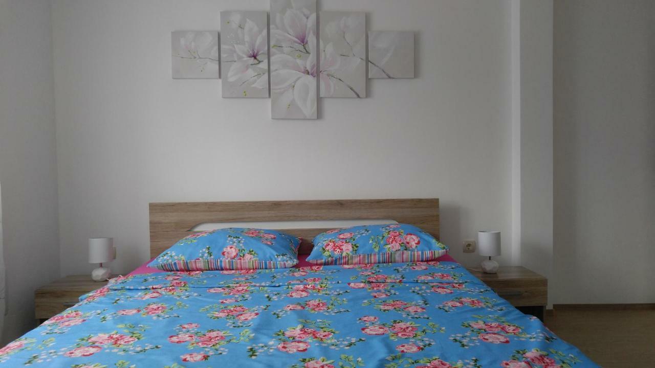 Apartmani Roberta Jurdani Eksteriør billede